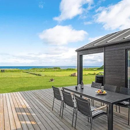 3 Bedroom Front In *