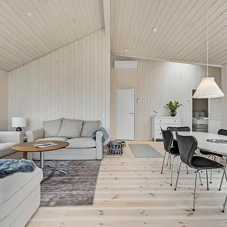 بيت للعطل In With Wifi كالوندبورج