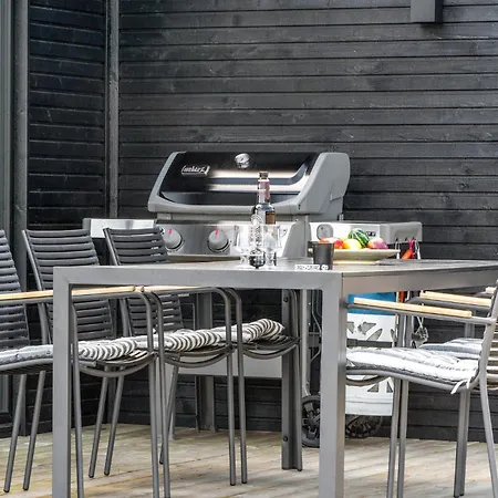 بيت للعطل In With Wifi